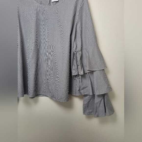 Abound Flutter Sleeve Blouse 100% Cotton Dramatic Striped Career Romantic Large - Picture 8 of 12